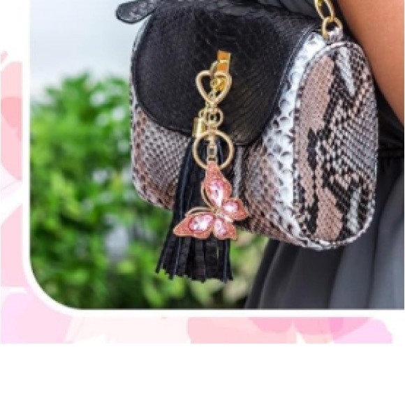 Crystal Butterfly purse/bag purse charm keychain - Picture 3 of 6